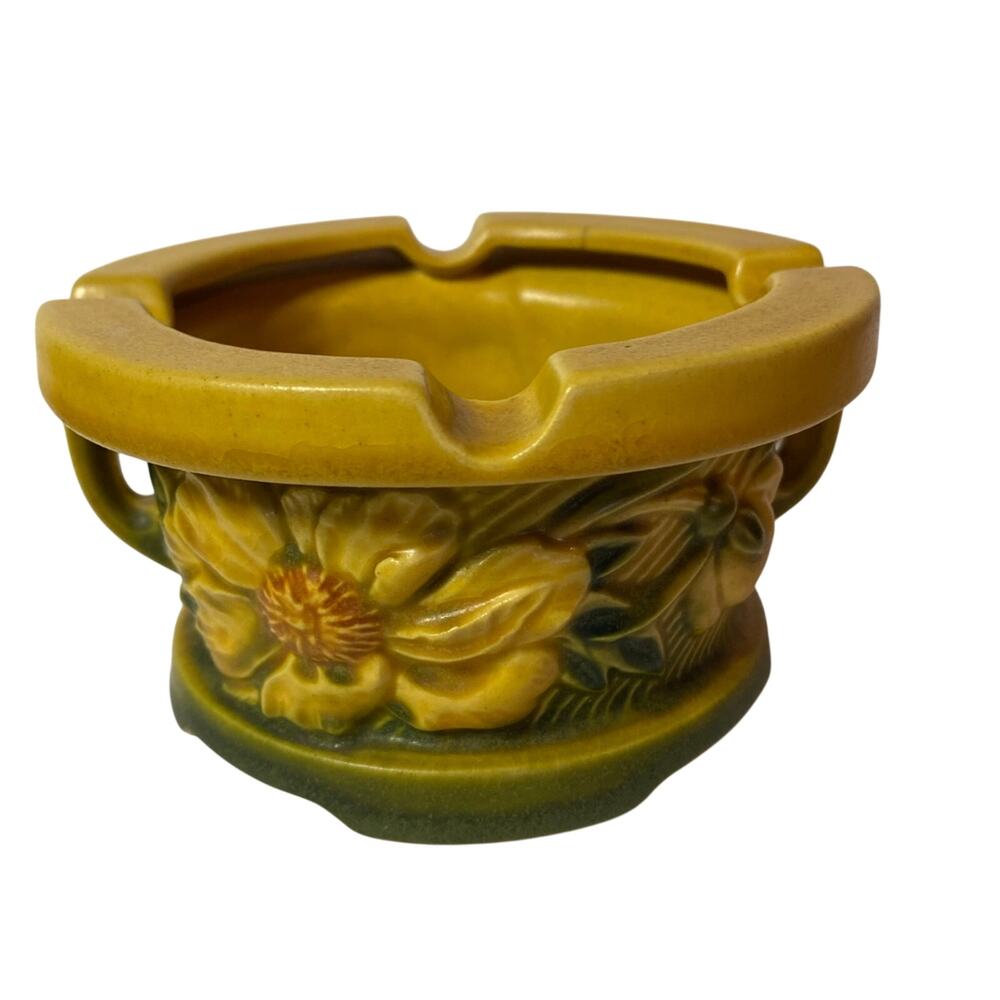 Roseville Pottery Peony Handled  Ashtray.  Sienna Brown. With a green base.